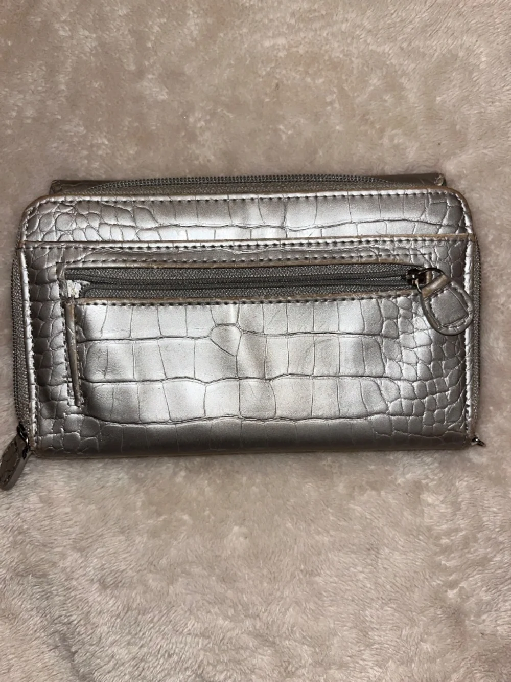 N/A wallet silver